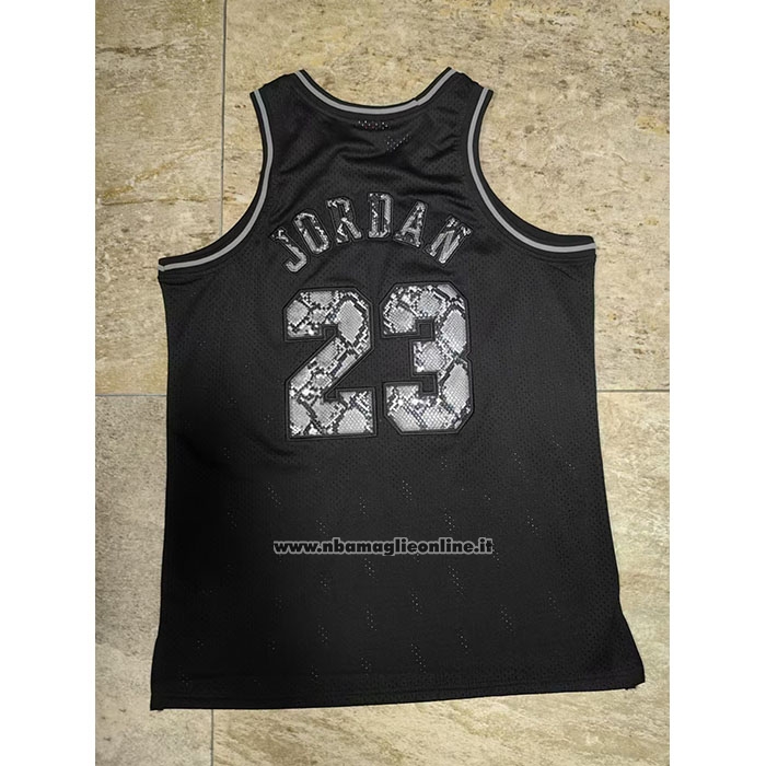 Maglia Chicago Bulls Michael Jordan #23 Swingman Mitchell & Ness 1997-98 Nero